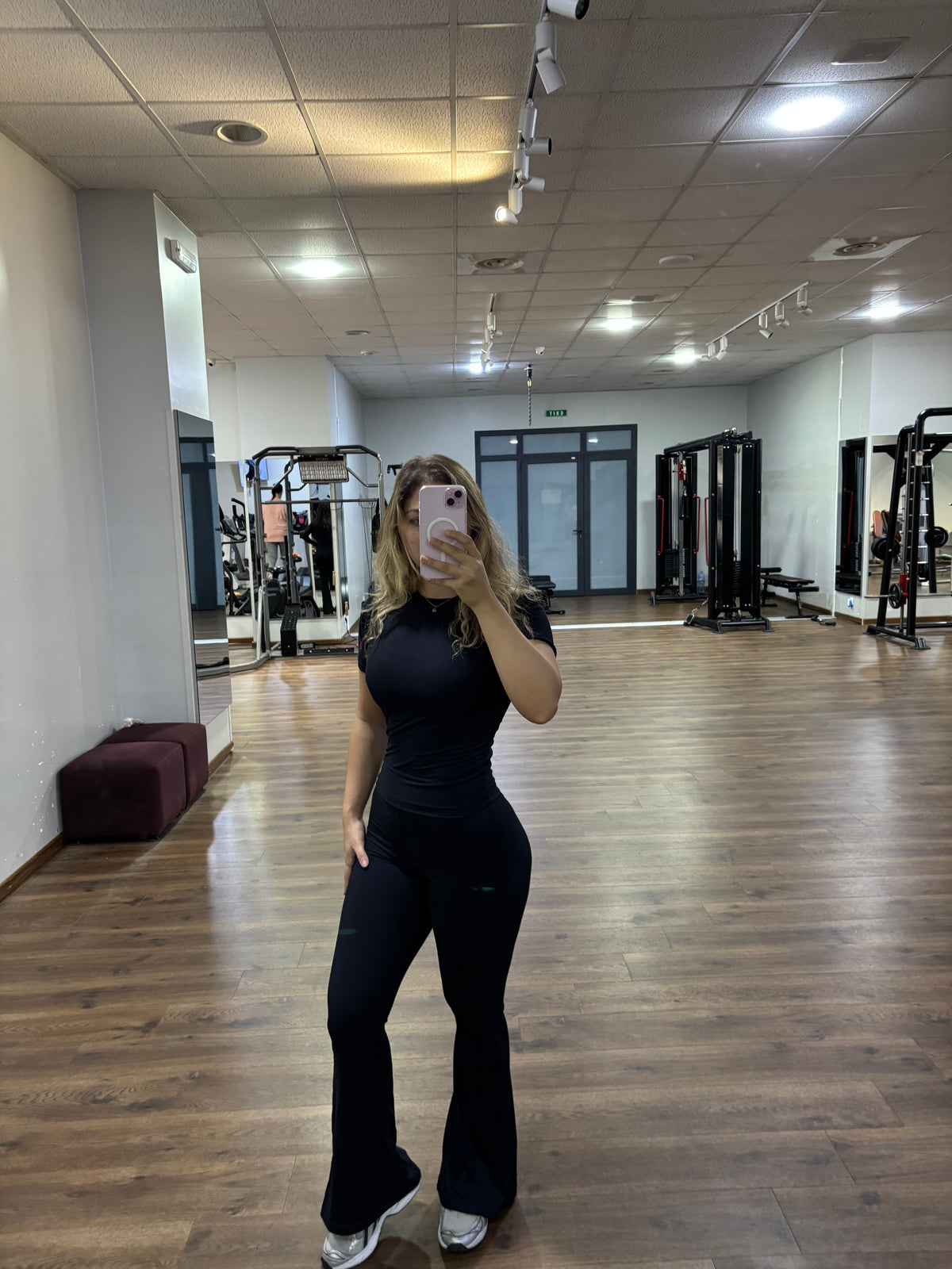 Pack ( compression shirt + leggings flare)(photos réelles)