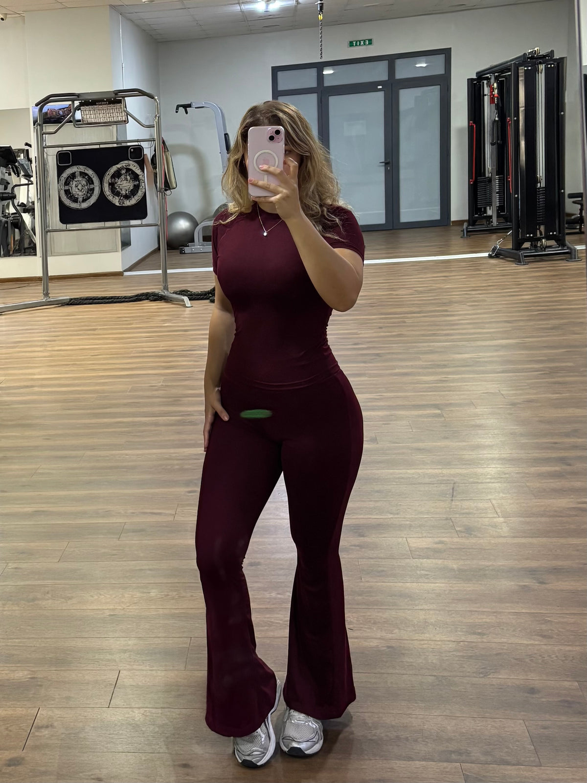 Pack ( compression shirt + leggings flare)(photos réelles)